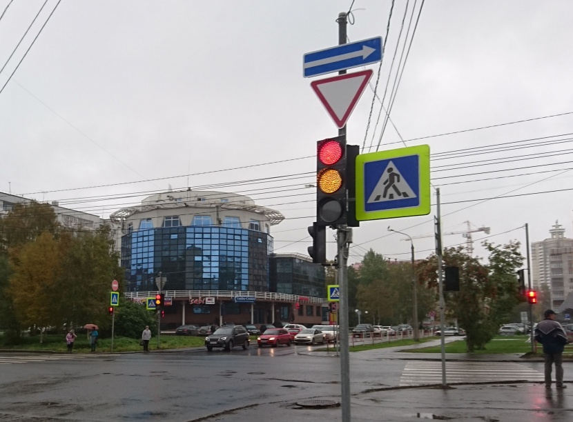 МУП «Горсвет» завершило модернизацию очередного светофорного объекта